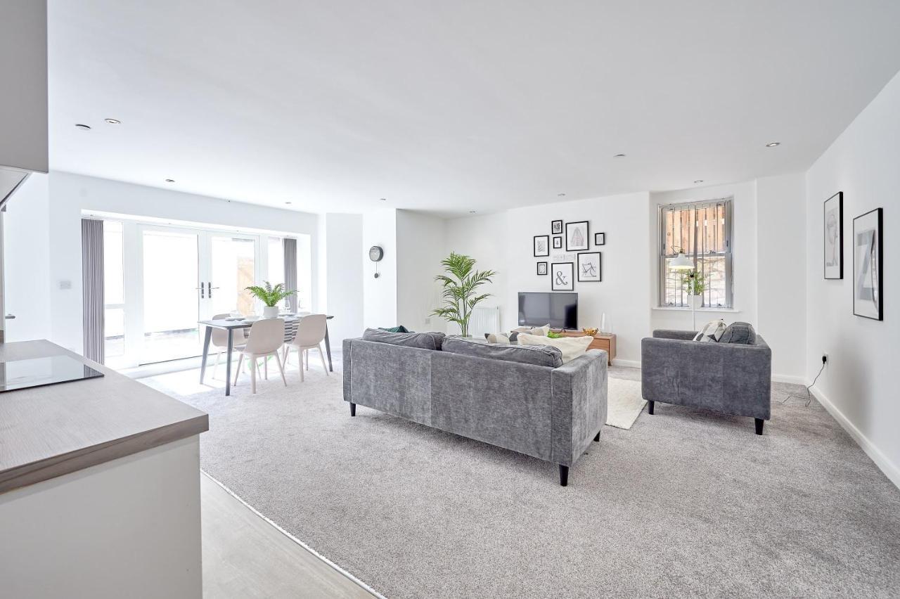 Modern 2 Bedroom Apartment In Preston Preston  Zewnętrze zdjęcie